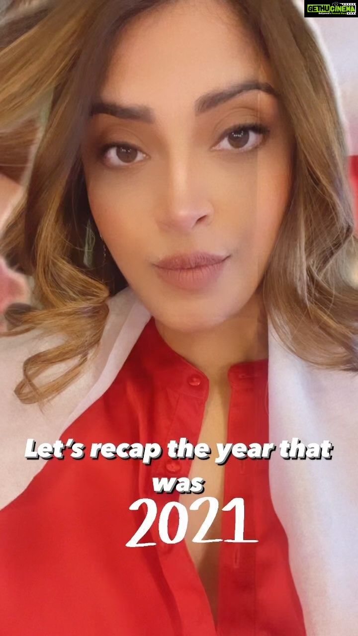 Anushka Ranjan Instagram - A quick recap to the year that was and now hoping the next is even better๐๐๐ฝ #ByeBye2021