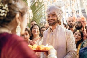 Anushka Ranjan Instagram - Kive mukhre to nazara hatava je tere vich rab disda 💜👰🏽‍♀️ @adityaseal