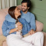 Anushka Ranjan Instagram - Two peas in a pod 🥹   Check out @danielwellington ‘s new collection on their website 😍  Use our code ‘ANUXADI’ for 15% off on products! #ad #danielwellington #dwindia
