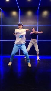 Anushka Ranjan Instagram - We dance on each others tunes 💃🏽🕺🏻
Choreographed by the best @simranjat_
