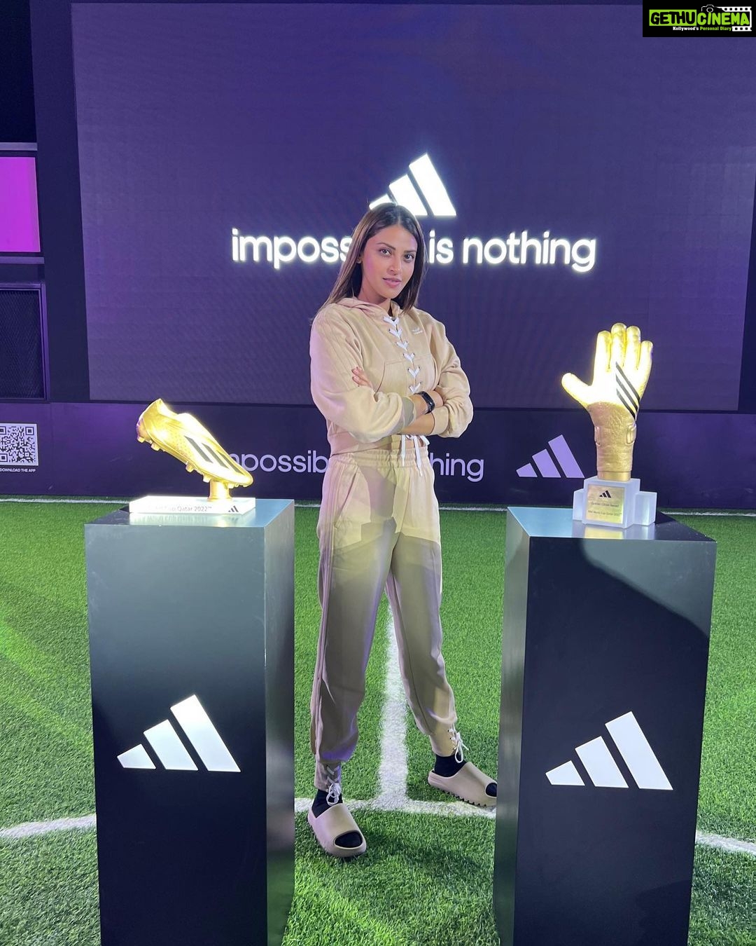 Anushka Ranjan Instagram - Are you ready?! Let’s go Argentina 🇦🇷 #FifaWorldCup2022 @adidasindia #VamosArgentina Fan Festival