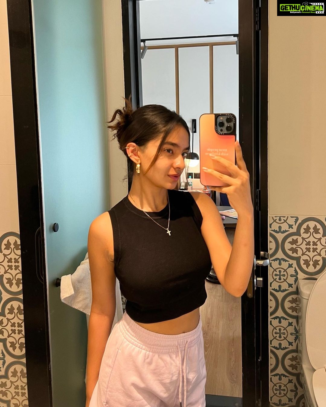 Anushka Sen Instagram - 🍕🎥🙆♀️🥳 Bangalore, India