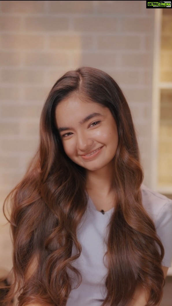 Anushka Sen Instagram - As someone who relies heavily on heat styling tools for my profession, I’ve always struggled with frizzy, unruly hair. That’s why I was excited to try out the Argan Oil and Lavender Anti-Frizz Range from @lovebeautyandplanet_in. And I have to say, I’m thoroughly impressed with the results! This hair care range is packed with the goodness of Organic Argan Oil! 💜 The sulphate-free shampoo gently cleanses my scalp without stripping it of its natural oils, while the conditioner deeply hydrates and nourishes my hair. But the real game-changer for me was the Anti-Frizz Hair Mask. In just two minutes, it transforms my dry, frizzy strands into silky, smooth locks. If you’re someone who struggles with frizz or dryness, I highly recommend giving this range a try. Your hair will thank you for the extra love and care! #Ad #lovebeautyandplanet #haircare #arganoilgoodness #lavender #haircarewithlbp