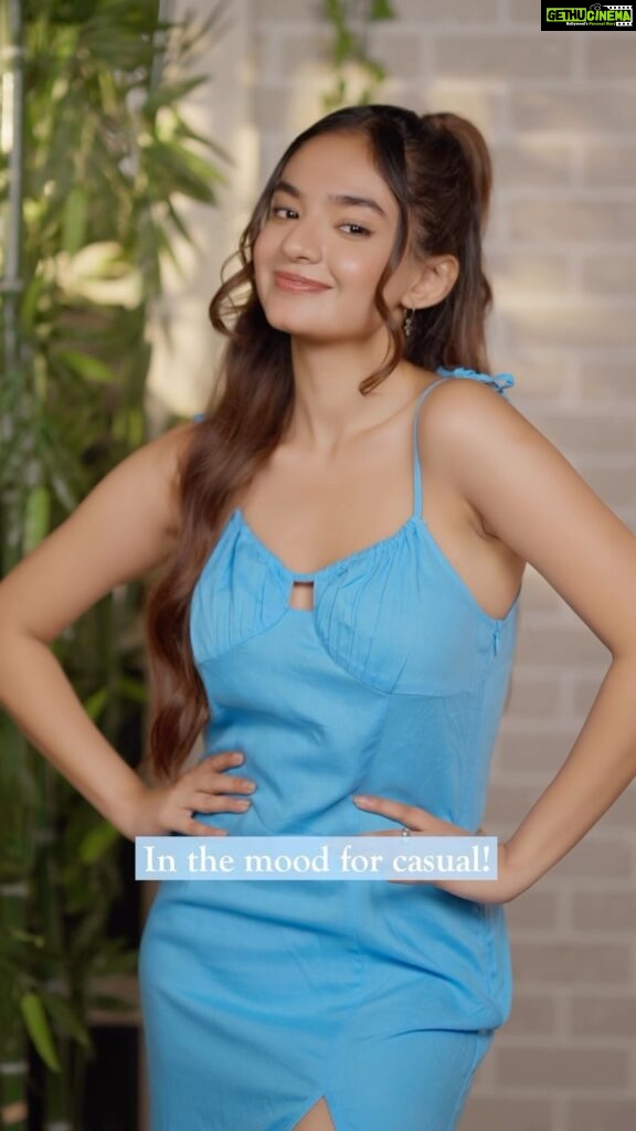 Anushka Sen Instagram - “Beauty OR comfort” is so yesterday! I’d say choose beauty AND comfort, with no pain whatsoever! Girls, making pain-free choices is easier than ever with @venusgillette_in! Just glide and glow for the perfect smoothness!✨ #VenusSmooth #PainfreeSmoothness #VenusSmoothSkin #Smoothness #Skincare #Comfort #HairRemoval #Glide #FeelsLikeSkinLove #SkinLove #Comfortglide