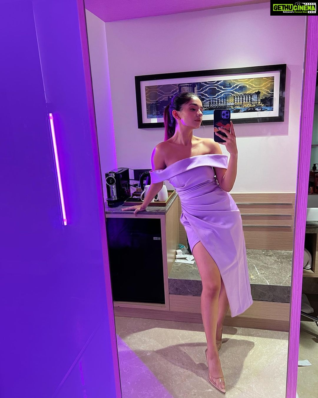 Anushka Sen Instagram - salsa dancin in my head 💜🤷♀️