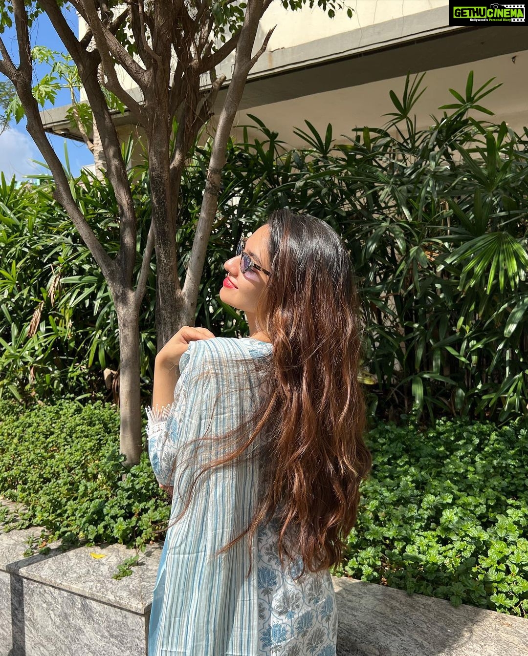 Anushka Sen Instagram - Eid Mubarak ✨💜 Happy Akshay Tritiya 🙏