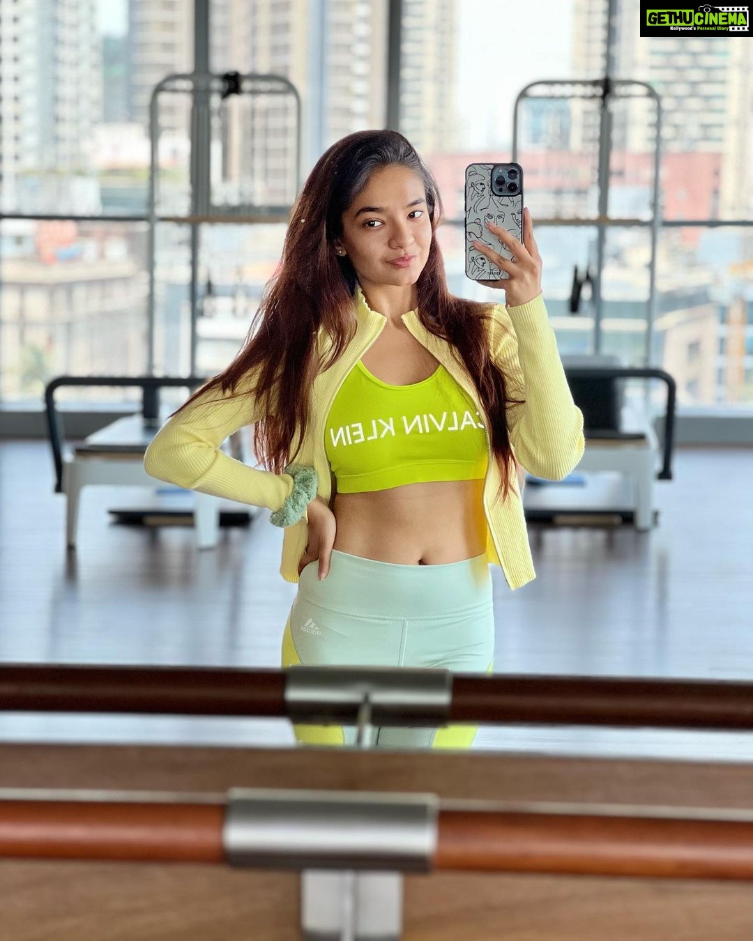 Anushka Sen Instagram - Tuesday Tales 🧜♀️✨🤍