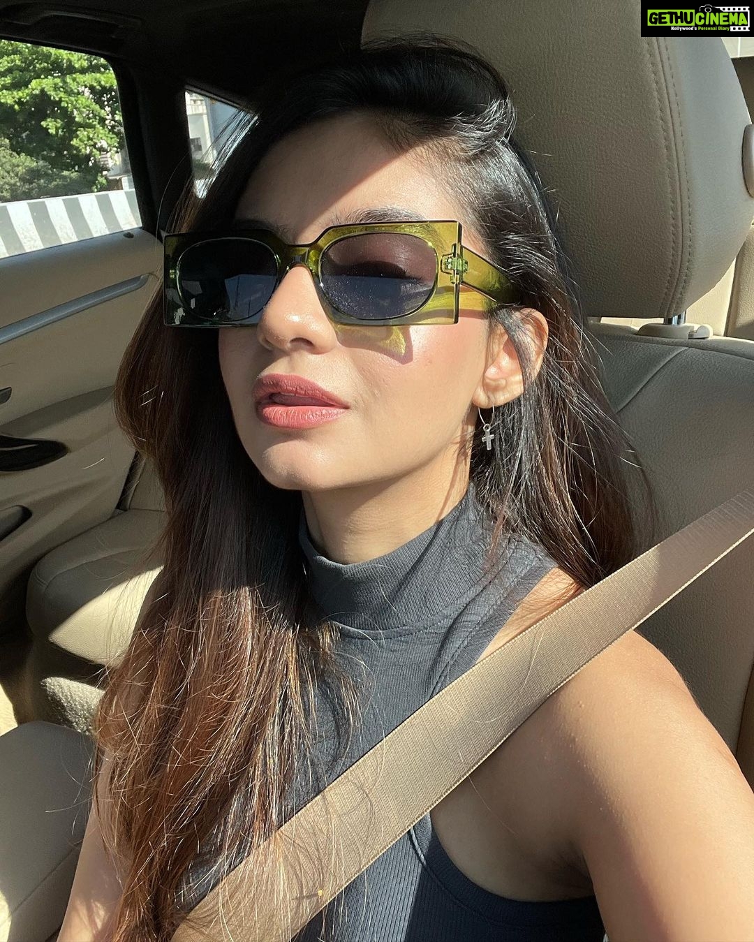Anushka Sen Instagram - Sen ki Selfies 🤭💁♀️💕