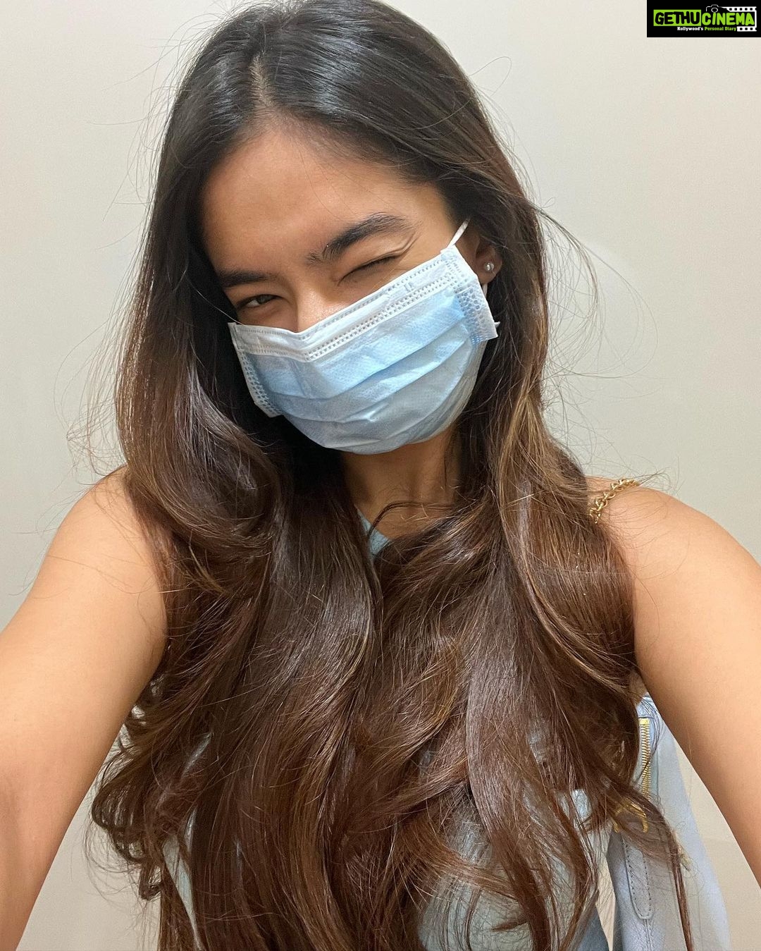 Anushka Sen Instagram - Sen ki Selfies 🤭💁♀️💕