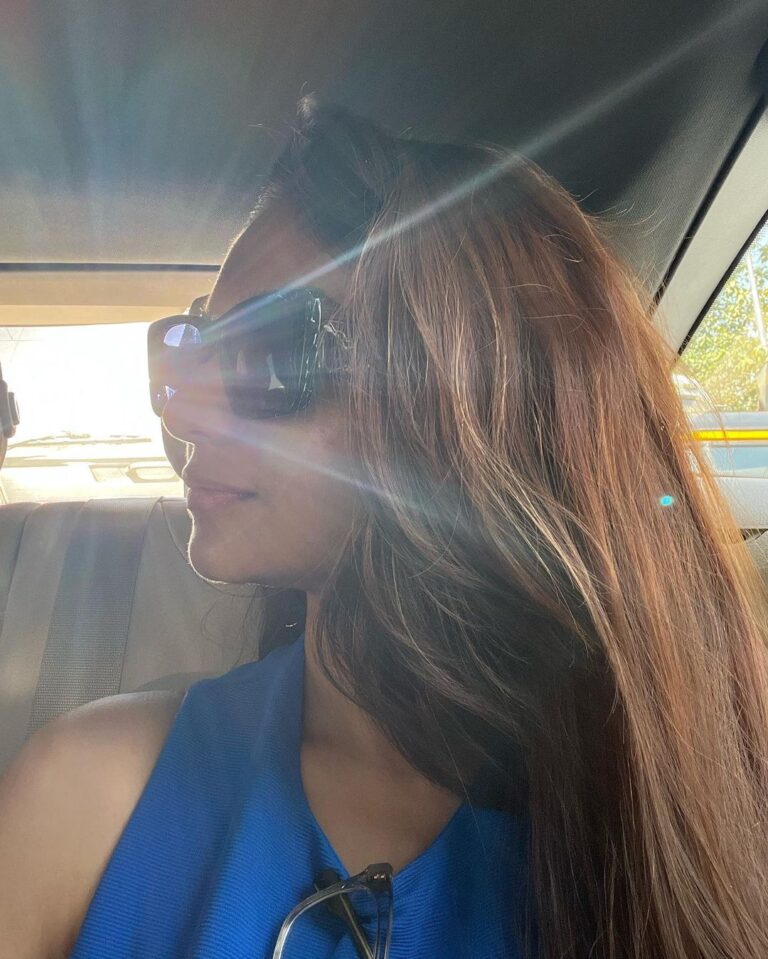 Anushka Sen Instagram - Sen ki Selfies 🤭💁‍♀️💕