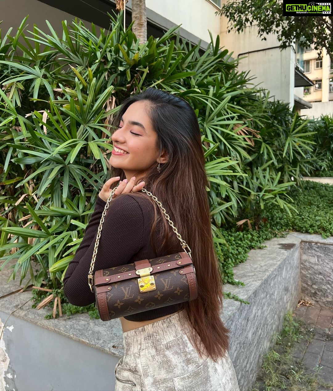 Anushka Sen Instagram - thinkin of getting brownies and waffles 🧇