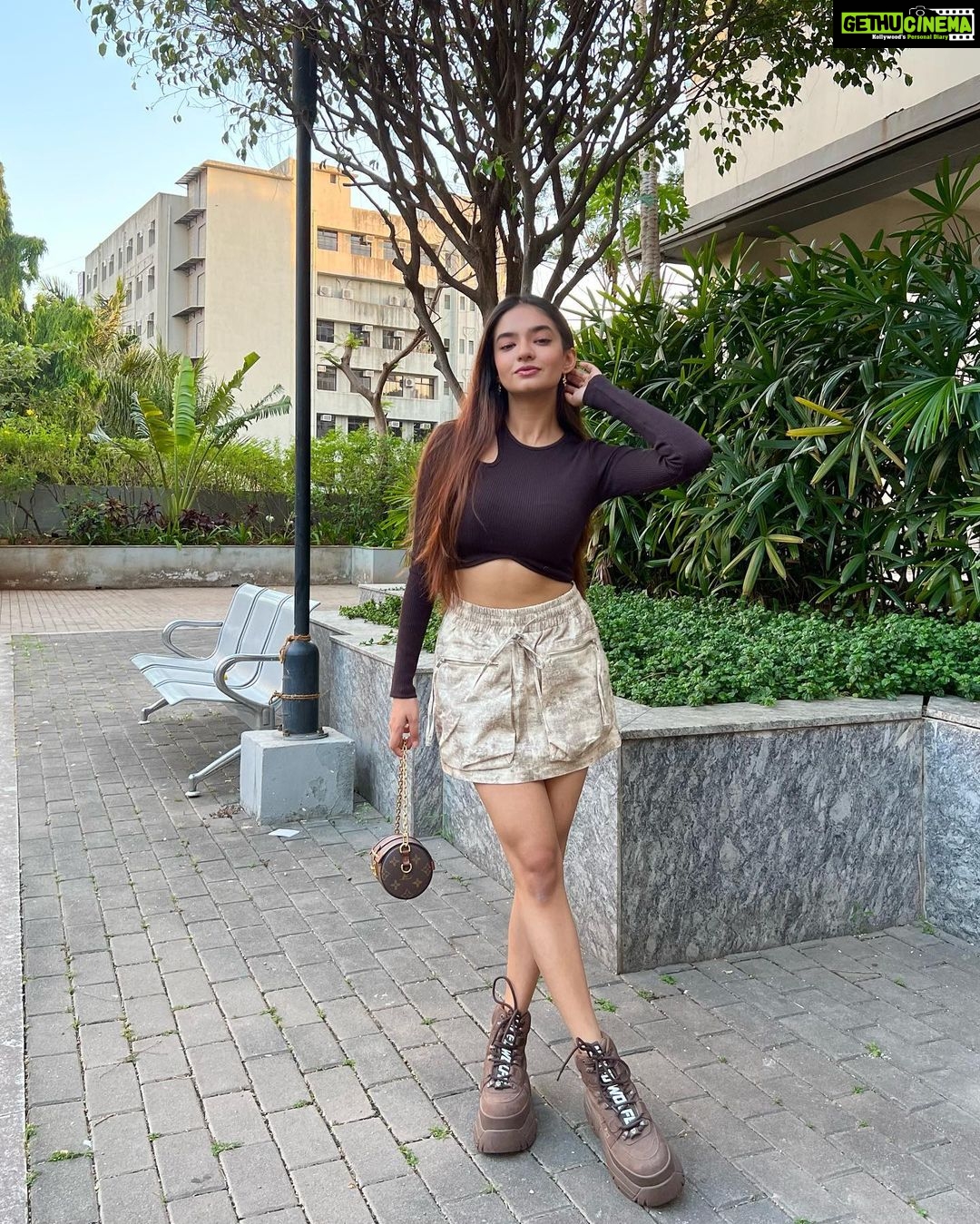 Anushka Sen Instagram - 🦦 feelin like this emoji 🦦