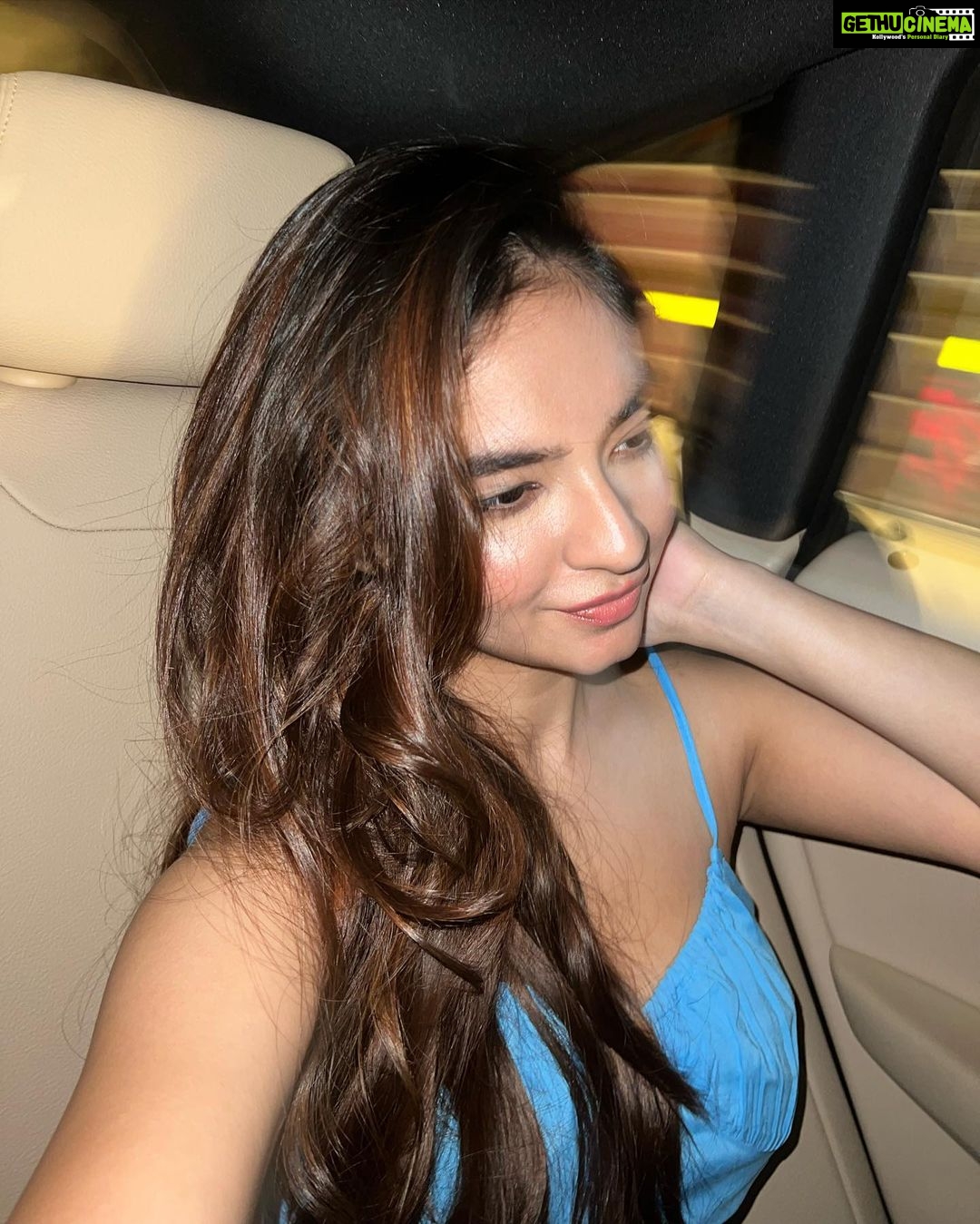 Anushka Sen Instagram - Alexa play ‘why this kolaveri di?’ 👻