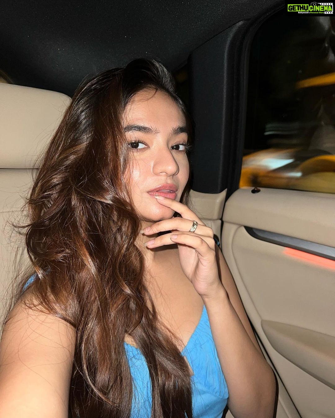 Anushka Sen Instagram - Alexa play ‘why this kolaveri di?’ 👻