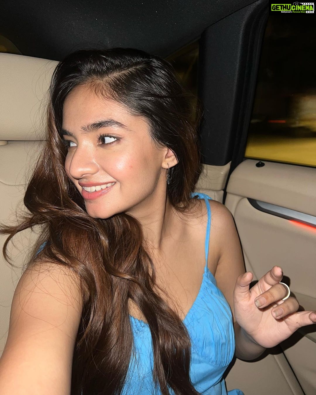 Anushka Sen Instagram - Alexa play ‘why this kolaveri di?’ 👻