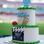 Anushka Sharma Instagram - It’s a wrap on #ChakdaXpress and thank you @JhulanGoswami for the final clap to bring an end to the shoot! 💙🎬🏏 #ComingSoon #ChakdaXpressOnNetflix @netflix_in @renukash710 @official_mahesh_thakur @anshul14chauhan @officialcsfilms @kans26 @prositroy @pratik8shah #TusharKantiRay @abhishek_baner_jee @anishjohn83 @nikhelg9 @saurabhma @rajneesh5258 @lifaafa_ @veerakapuree @narenandbenedict @anti.casting @ankitmalik3 @nikitashak @tamalsen @ze_iyer #akshatverma @manasmittal