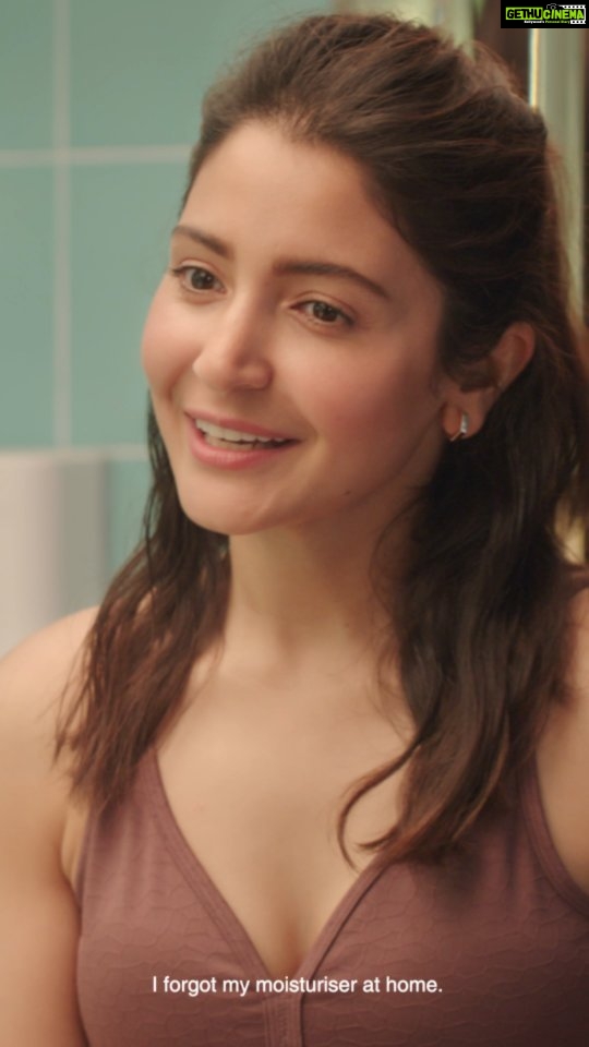 Anushka Sharma Instagram - If your question is beauty, the answer is Myntra! 💗 Use the skin analyzer on Myntra to find beauty products suitable for your skin ✨ What's more? Choose from 1400+ beauty brands. 🫶🏼 Myntra pe beauty - Shop NOW. #AnushkaSharmaXMyntraBeauty #FindYourOwnBeauty #MyntraBeautyFam #ad @myntrabeauty