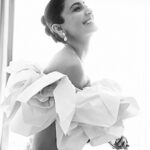 Anushka Sharma Instagram - 🤍 @festivaldecannes @lorealparis @richardquinn @gianvitorossi @chopard @puneetbsaini @yiannitsapatori @priyankarkapadia @vaishnavpraveen @thehouseofpixels #WalkYourWorth #Cannes2023