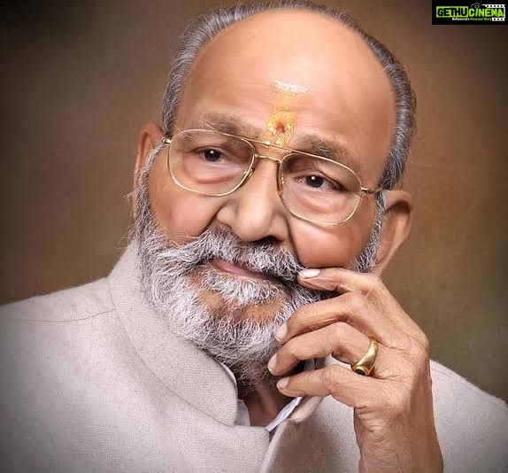 Anushka Shetty Instagram - Rest in peace Vishwanath garu … thank u for everything🙏🏻🙏🏻🙏🏻.. u Continue to live in our hearts 🙏🏻🙏🏻🙏🏻🙏🏻 #RipLegend