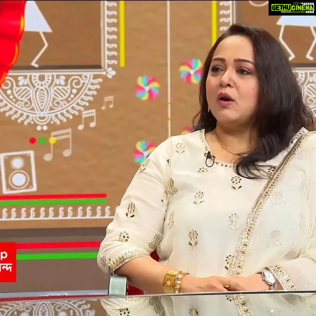 Aparajita Auddy Instagram - নববর্ষের সারাদিন