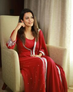 Aparna Das Instagram - ♥️
.
Styling: @gayathribalasubramanian21 
Outfit: @label_afeera
Captured by: @sat_narain @dhivakar_09 & team