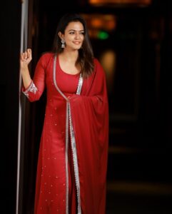 Aparna Das Instagram - ♥️
.
Styling: @gayathribalasubramanian21 
Outfit: @label_afeera
Captured by: @sat_narain @dhivakar_09 & team