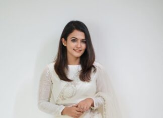 Aparna Das Instagram - OWN what you are 🤍 📷 : @dink4n Styling : @keepitstylish_by_ammu @styledbyammu Outfit : @jmes_couture