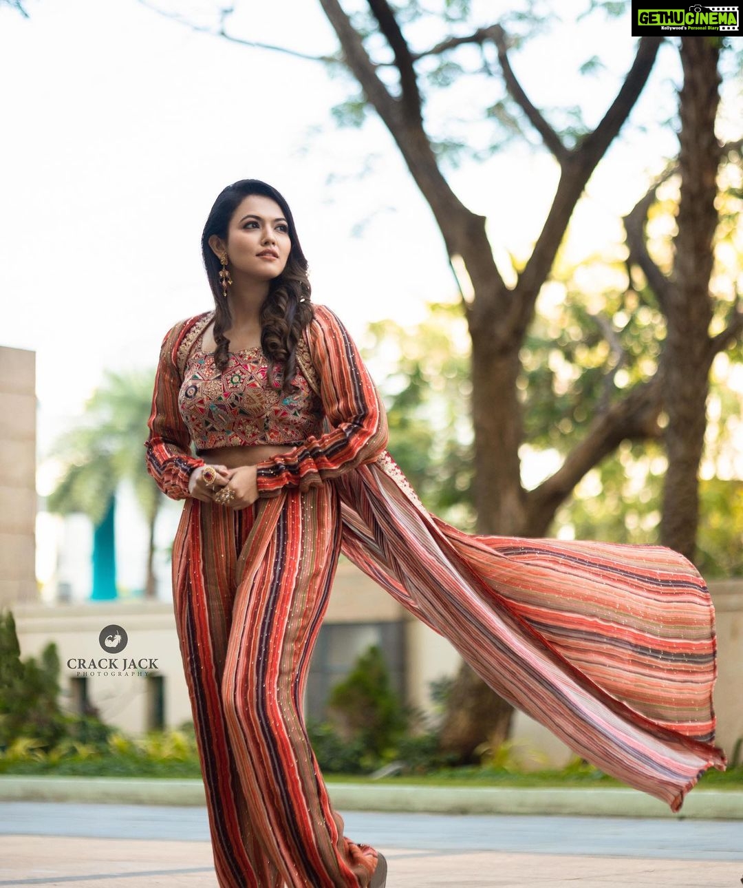 Aparna Das Instagram - You are your own rainbow 🌈 . Styling: @gayathribalasubramanian21 for audio launch of #DADA ♥️ Outfit: @thorkal_couture_official Accessories: @mspinkpantherjewel PC: @crackjackphotography Makeup : @vyshalisundaram_hairstylist