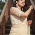 Aparna Das Instagram - When in doubt, wear a saree! 🤍 . . Styling: @gayathribalasubramanian21 Wearing: @thedressshopchennai Accessories: @fineshinejewels PC: @kanaastudioz