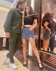 Apsara Rani Instagram - Hello beautiful ❤️

#pyarakulhad #bollywood #debut #maanasnagulapalli #apsararani #trending #cutepair 

Pc : @prakashbhardwaaj