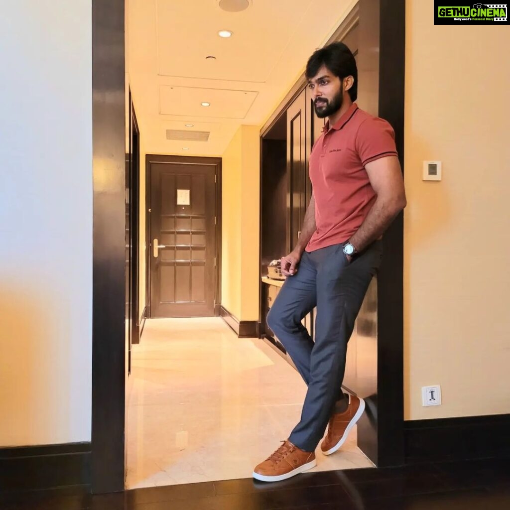 Arav Instagram - Kalagathalaivan promotions begins #KalagaThalaivan #kalagathalaivantrailer #redgiantmovies #arav #tamilfilm The Leela Palace Chennai