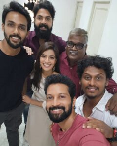 Arav Instagram - With my sweetest family. Will miss the wonderful times we had on set. I'll miss the reels we make and the games we play. Love you guys❤️❤️ @varusarathkumar @santhoshprathapoffl @vivek_rajgopal @yazar_christopher Missed you darling @mahatofficial @filmmaker_dayal_padmanabhan sir plan another film pls🤗🤗 #MaruthiNagarPoliceStationOnAHA #MaruthiNagarPoliceStation #Friendship #AhaOriginal #ott K4 Anna Nagar Police Station