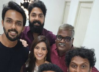 Arav Instagram - With my sweetest family. Will miss the wonderful times we had on set. I'll miss the reels we make and the games we play. Love you guys❤️❤️ @varusarathkumar @santhoshprathapoffl @vivek_rajgopal @yazar_christopher Missed you darling @mahatofficial @filmmaker_dayal_padmanabhan sir plan another film pls🤗🤗 #MaruthiNagarPoliceStationOnAHA #MaruthiNagarPoliceStation #Friendship #AhaOriginal #ott K4 Anna Nagar Police Station
