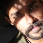 Arav Instagram - This photo was captured by the most talented @mynaasukumarm sir😍 Being a fan of his works from #Myna & #Kumki to now he being the DOP of my film. Thank you, God, for this blessing. What an amazing world we are in. Law of attraction works.. So always Believe and put your Dreams into the Universe Last two are my clicks of him😝😝 #gratitude 📷 - Canon R6 ❤️❤️❤️