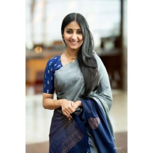 Archana Jois Instagram - Do you also belong to "one blouse many sarees" club? 

#oneblousemanysarees
