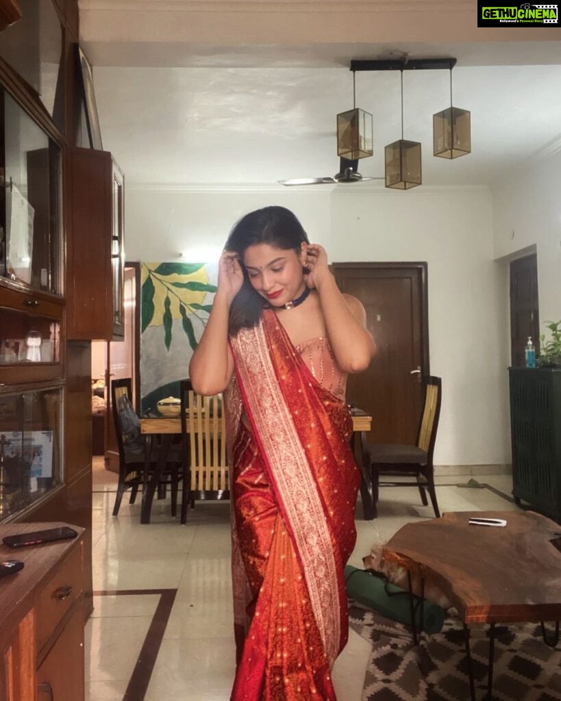 Archana Kavi Instagram - Shy is coming... ❤️ . . #dressup #saree #sareelove #indianlook Delhi, India
