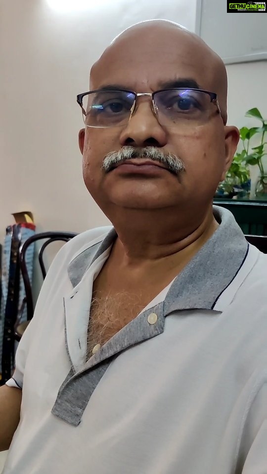 Archana Kavi Instagram - My dad loves watching movies... I wonder why 🤔 ft @jose_kaviyil Delhi, India