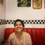 Archana Kavi Instagram – “Reeling back to the beginning of my career with the movie Neelathamara, I have always held my experience as a rulebook to refer back to. Everything in it, right from getting selected unexpectedly to watching the audience’s amazing response to the introductory shot of Kunjimalu’s photograph on the first day, the first show at Padma theatre, was a great journey. Lal Jose sir’s set was a great learning experience – his work ethic, the energy and the warmth the set exuded and many more. The punctuality and the discipline we maintained never hindered the amount of fun we had on set. To me, that was my foundation and Lal Jose Sir was my film school. In all my ventures, be it writing, acting or any other aspect of filmmaking, I try to infuse the lessons I learned from there. 

I was an extra-curricular kid at school. No matter what the event, I made sure to put myself out there on the stage as a performer. Most people around me expected me to be in the media business, even if not as an actor. By the time I reached 12th standard, I was a popular kid and that was when I failed my Maths boards. I felt slapped. I started distancing myself from people out of sheer humiliation. I kept in touch with just one friend, to whom I vented all my frustration of being ragged and whatnot. But one day, she shared a tiny problem of her’s and I lashed back at her, as her problem felt insignificant compared to what I was going through. But to this day, I carry with me the lesson she gave me. 

‘Just because your problems seem bigger to you, doesn’t mean others’ seemingly small issues are unimportant.’ 

To them, that might be the greatest upset in their life and that hit hard. 

Never cut yourself off from your friends and family, because they mould your life for the better. As a beginner in the industry, people used to tell me that there are no friends or enemies in cinema. I found it a superficial claim at that point, but it is true. Change is the only constant. 

(Continued in the comment section)

By: @meeeeee_nu Kerala