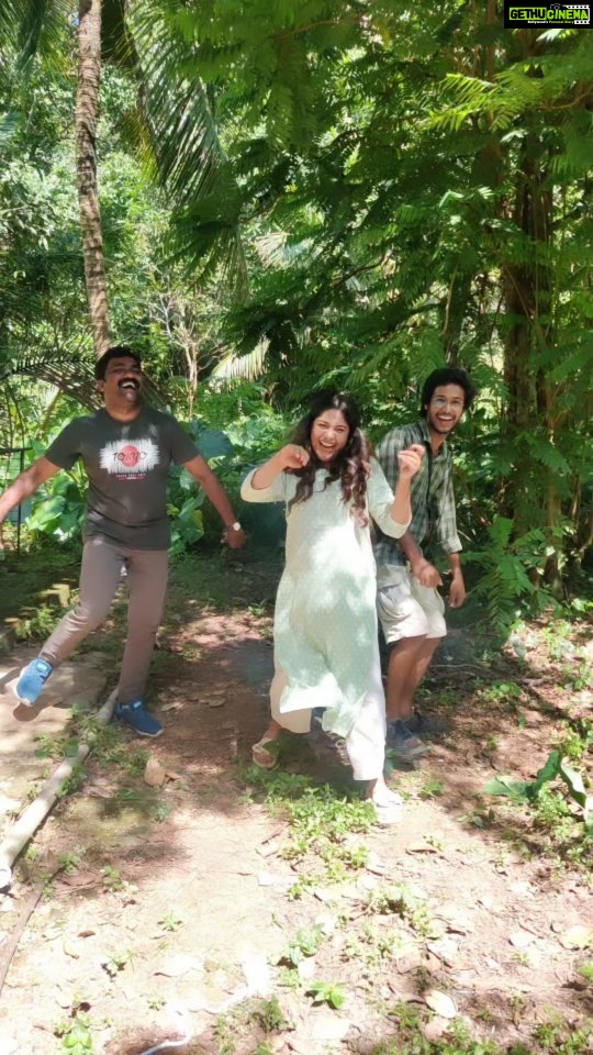 Archana Kavi Instagram - Non dancers trying dance trends