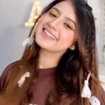 Arishfa Khan Instagram - Daily ribbon hairstyle tutorial🤎💛 #hairtutorial #hairstyle #ribbonhair #arishfakhan