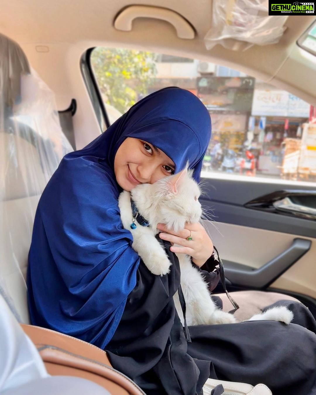 Arishfa Khan Instagram - Assalamu alaikum wa rahmatullahi wa barakatuhu✨ Jummah Mubarak💙
