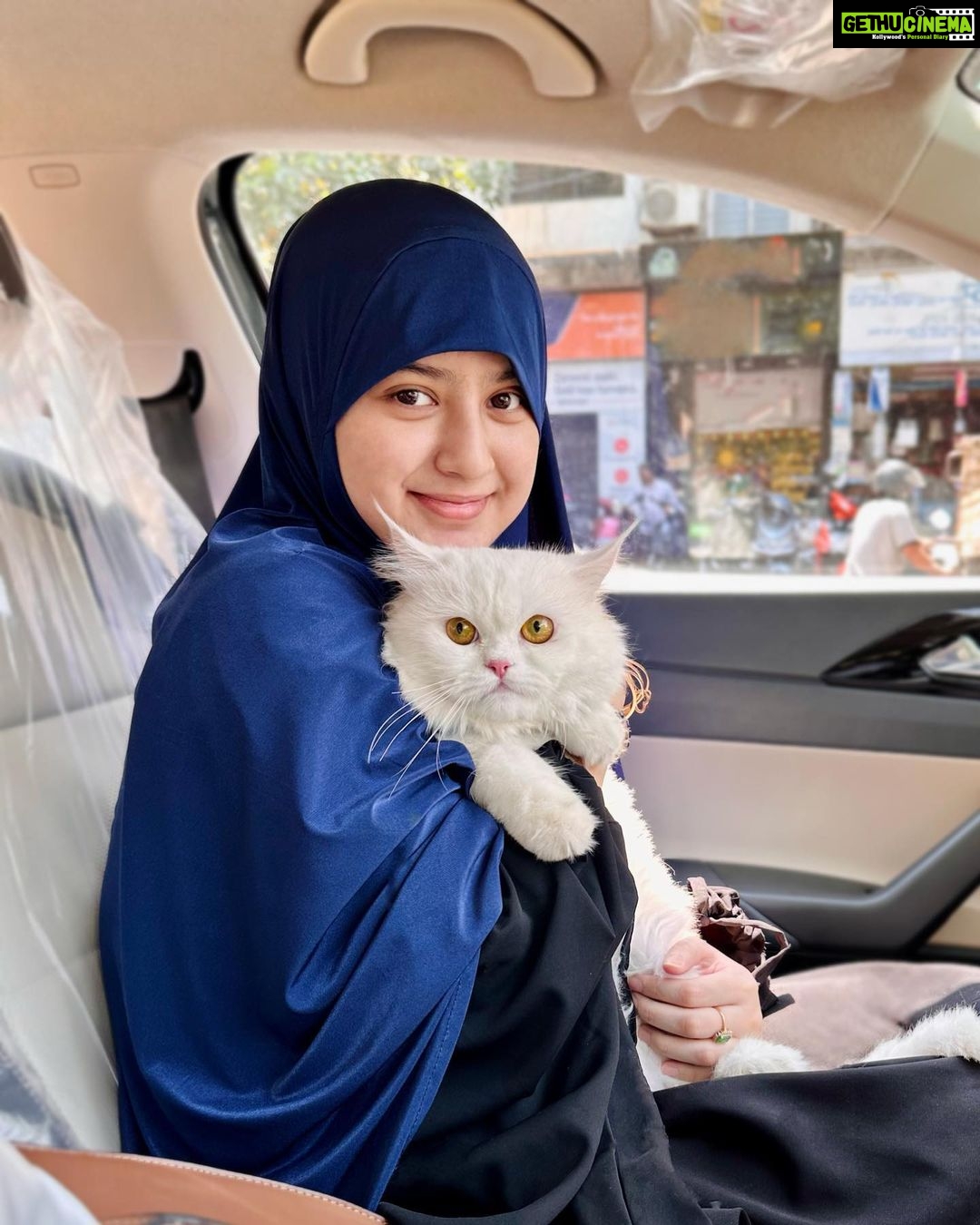 Arishfa Khan Instagram - Assalamu alaikum wa rahmatullahi wa barakatuhu✨ Jummah Mubarak💙