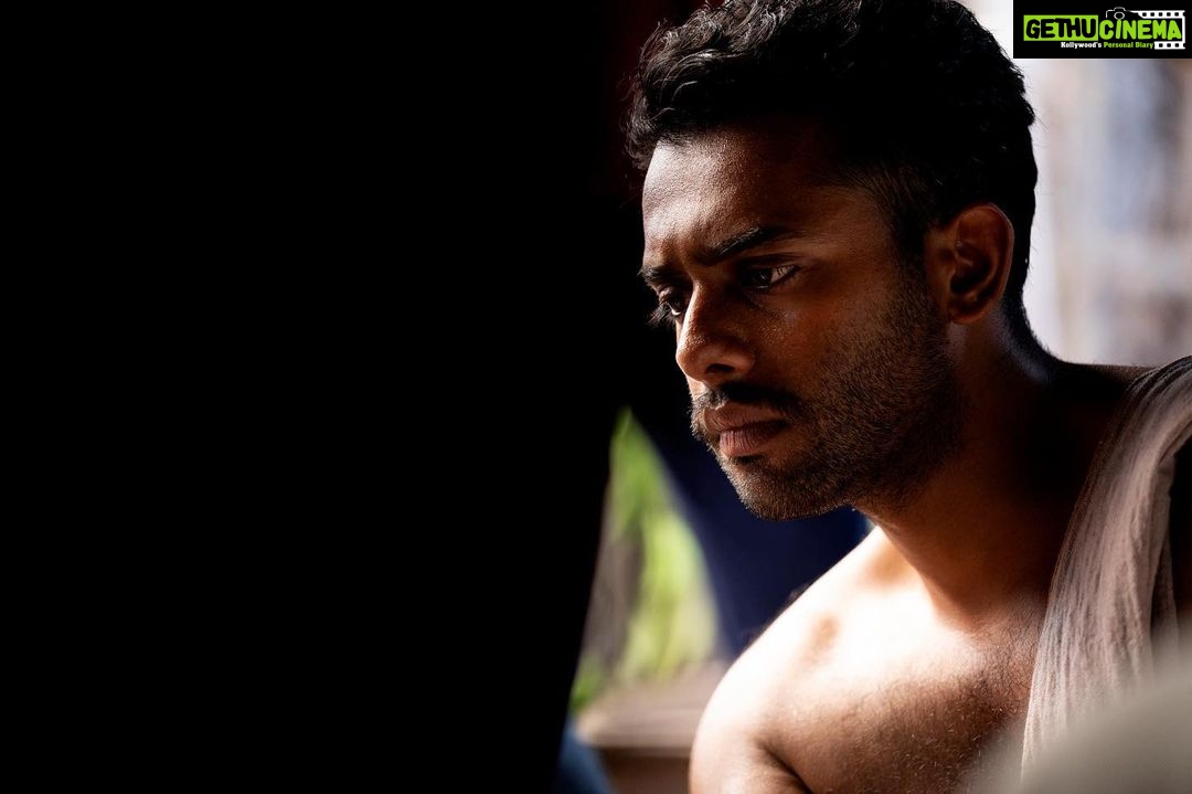 Arjun Ashokan Instagram - So grateful to be a part of Thuramukham.Thank you. #rajeevetta #gopanchettan @geetu_mohandas @nivinpaulyactor @poornimaindrajith @nimisha_sajayan @darshanarajendran @indrajith_s and the whole thuramugham team . Thank you Rajeevettan and gopan chettan for moulding me, guiding me, letting me explore this element of acting and living the character & Getting to work with such brilliant cast n crew has given me of the best learning opportunity. - Hamsa. ❤️