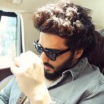 Arjun Kapoor Instagram – Obsessed with #Obsessed.
Love the vibe of the song @riarsaaab @abhijaymusic 🔥

P.S: @vickykaushal09 your obsession has passed on 😉 All the best for #ZaraHatkeZaraBachke 🤗

#music #mood #vibe #carjam