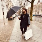 Arjun Kapoor Instagram – Rain or Shine, 
She makes me look just Fine !!! 
📷 – @malaikaaroraofficial Berlin, Germany