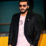 Arjun Kapoor Instagram - Luxury is in each detail when you're wearing @dior 😎 #christiandior #dior #fashion #mensfashion #blazer