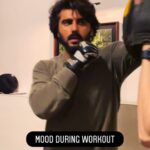 Arjun Kapoor Instagram – Resting gym face just got a whole new meaning😅 #watchtilltheend

#workinprogress #gym #mood #fitness