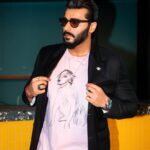 Arjun Kapoor Instagram – Luxury is in each detail when you’re wearing @dior 😎

#christiandior #dior #fashion #mensfashion #blazer
