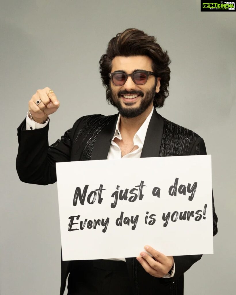 Arjun Kapoor Instagram - Nuff Said! 💪 #HappyWomensDay