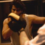 Arjun Kapoor Instagram - Keep your guard up. 🥊 #WorkInProgress #MondayMotivation #workout #exercise #gym